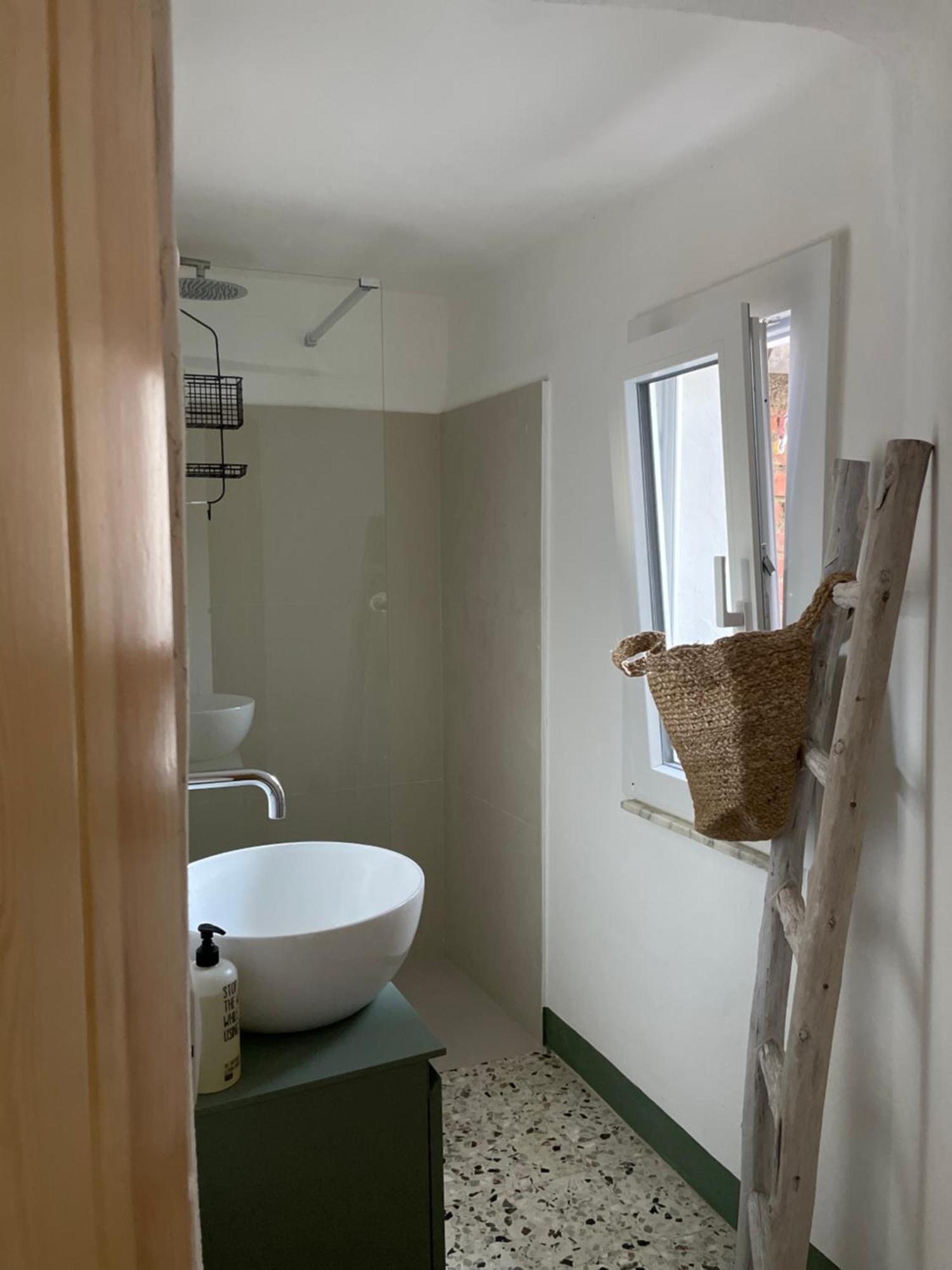 La Petite Fenetre Apartment